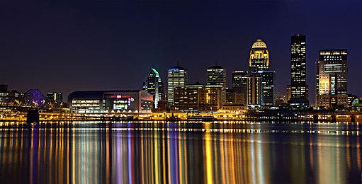 澳洲任天堂《塞尔达传说：王国之泪》新真人广告 下班后的片刻宁静